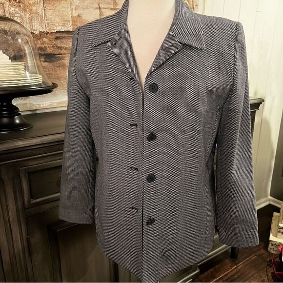 Vintage Pendleton Wool Blazer Navy Herringbone Padded Shoulders, size 12 - Picture 3 of 11